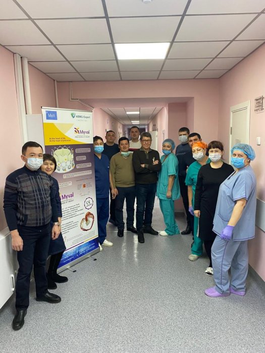 В Восточно-Казахстанской областной больнице провели операцию по имплантации эндоваскулярного аортального клапана MyVal™